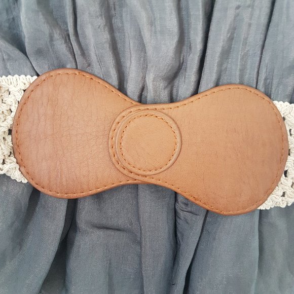 Body Central Multi-colored dress with belt - S - Picture 5 of 6